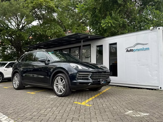 PORSCHE CAYENNE