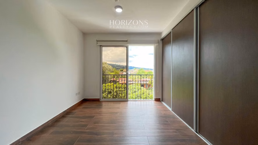 Se Vende Apartamento en Condominio Monte Real Guayabos Curridabat 2 NJA1129