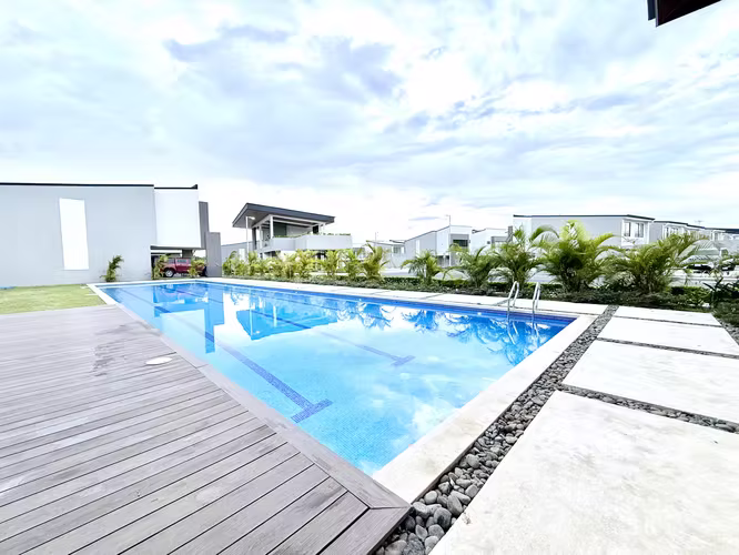 Alquiler hermosa casa 3 habitaciones, jardín, amenidades de lujo - Imagen 20