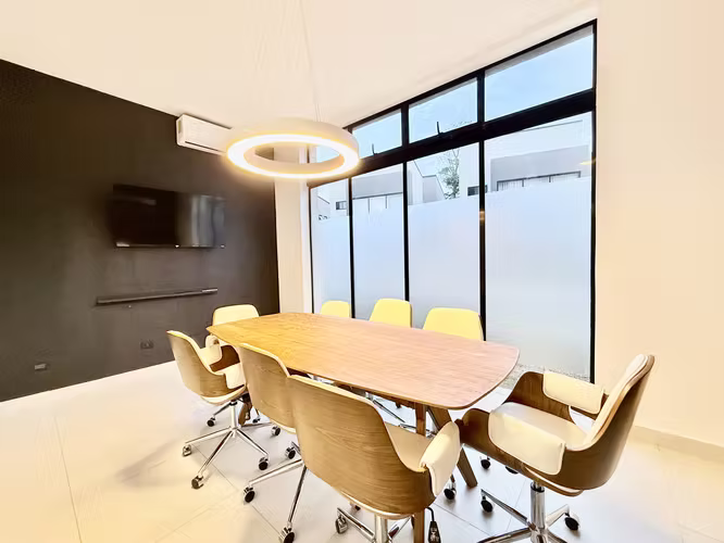 Alquiler hermosa casa 3 habitaciones, jardín, amenidades de lujo - Imagen 18