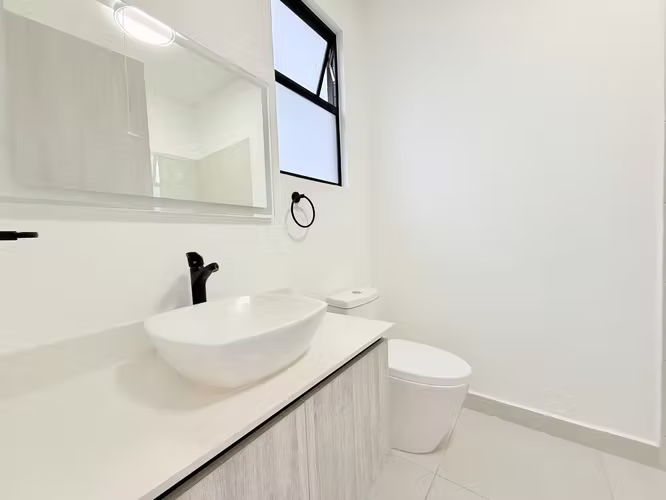 Alquiler hermosa casa 3 habitaciones, jardín, amenidades de lujo - Imagen 9