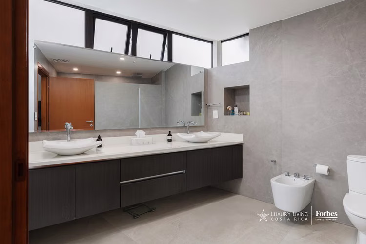 20805 - Apartamento de Lujo con Diseño Moderno en Rohrmoser