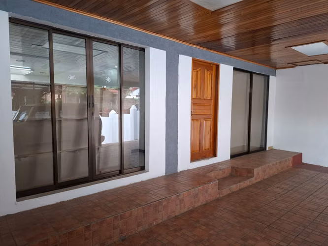Venta de casa en Alajuela Centro