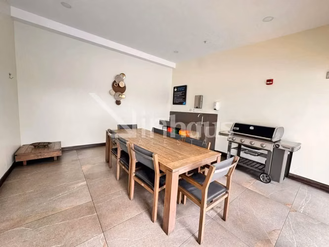 id # 43036 Alquiler de apartamento en Torre los Yoses.