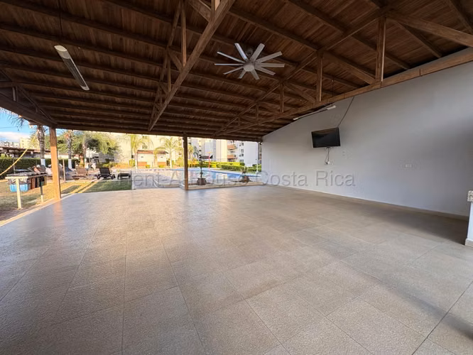 Vendo Apartamento en Concasa 9/10
