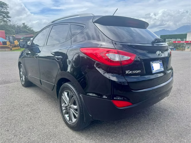 Hyundai Tucson GL A/T 2015