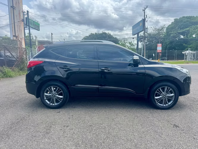 Hyundai Tucson GL A/T 2015