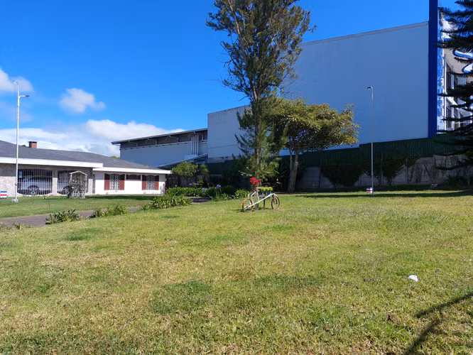 Venta. Lote con casas. Coronado, San Jose