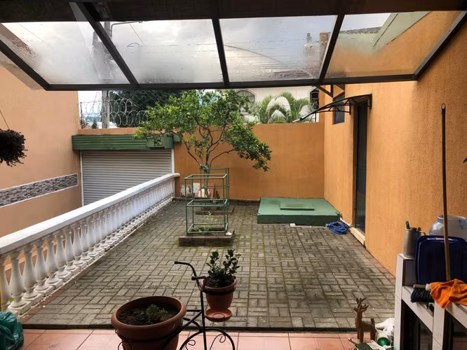 Casa en Lomas de Ayarco: Gran Oportunidad a un Precio Inmejorable LCMP