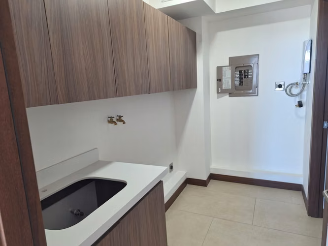 Alquiler de apartamento en Torre, San Rafael de Escazú.