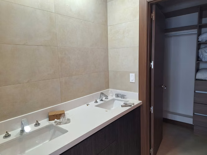 Alquiler de apartamento en Torre, San Rafael de Escazú.