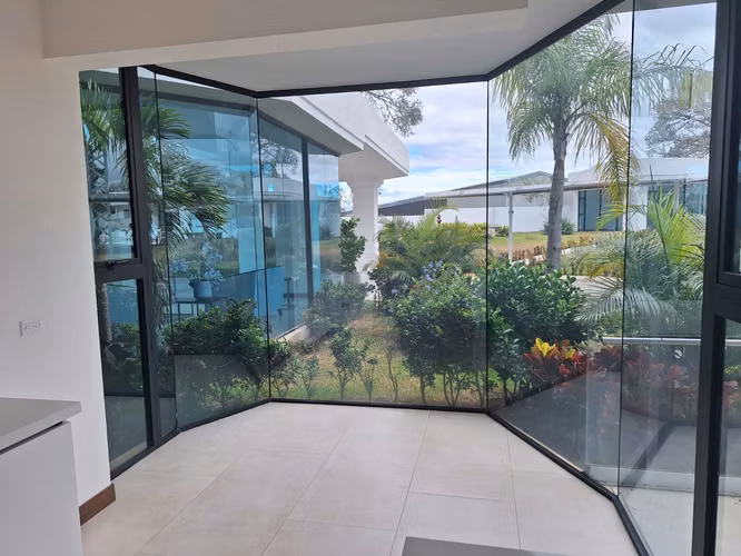 Alquiler de apartamento en Torre, San Rafael de Escazú.