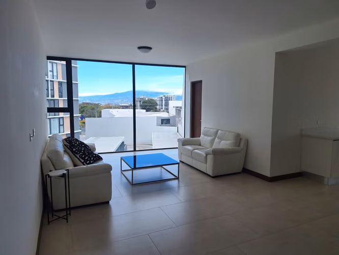 Alquiler de apartamento en Torre, San Rafael de Escazú.