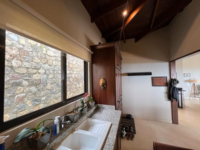 Casa Eucalipto en Residencial Oro Monte Naranjo con hermosas vistas