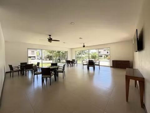 Terreno plano en venta en Piedades de Santa Ana | 660 m² Cod. EM508