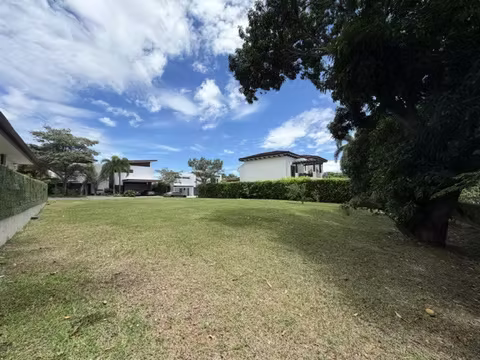 Terreno plano en venta en Piedades de Santa Ana | 660 m² Cod. EM508
