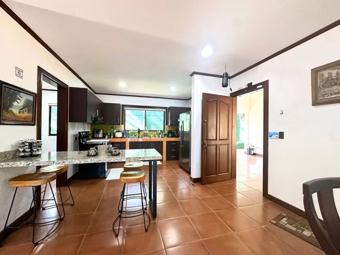 Venta de Quinta Orotina( Paraiso Tropical)