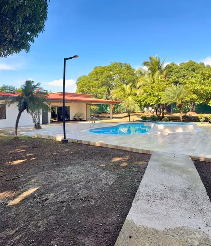 Venta de Quinta Orotina( Paraiso Tropical)