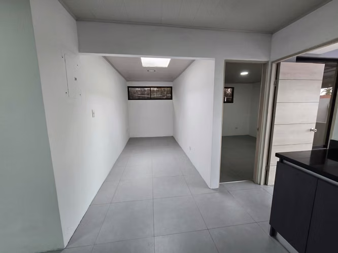 Alquiler de casa independiente en Sabana Sur