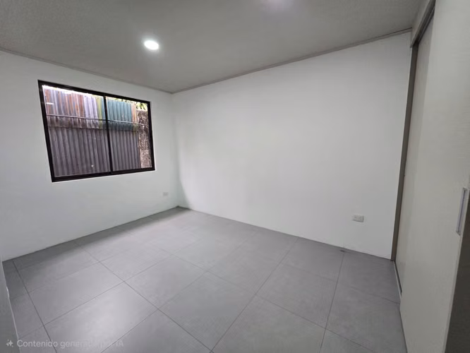 Alquiler de casa independiente en Sabana Sur