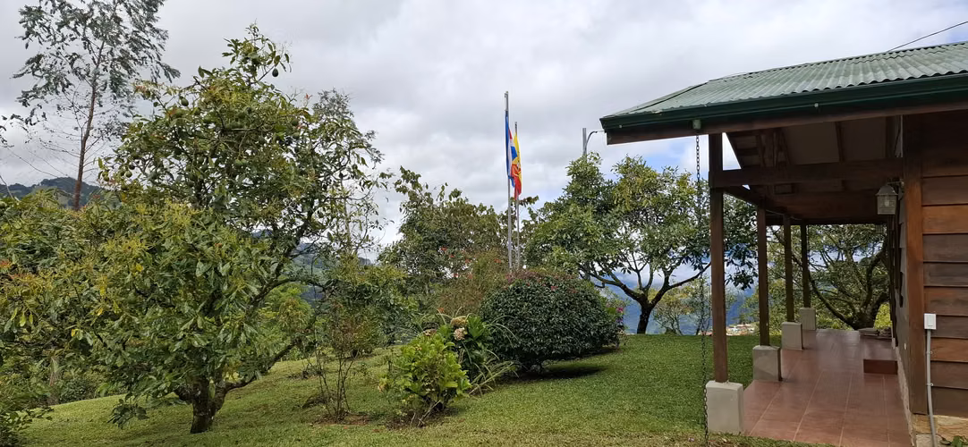 Venta de Hermosa Cabaña León Cortés