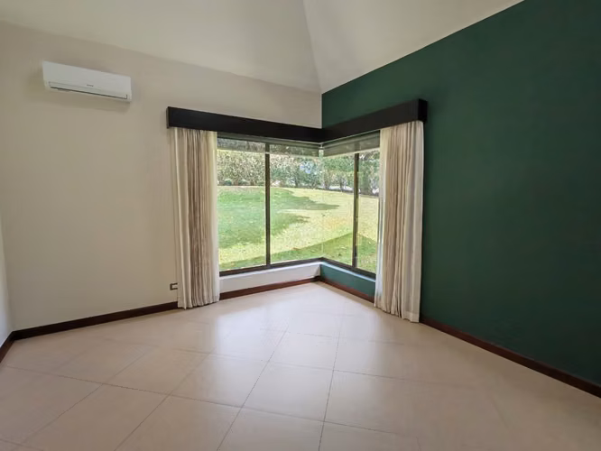 Se alquila hermosa casa de 1 planta en Piedades de Santa Ana. - Imagen 17