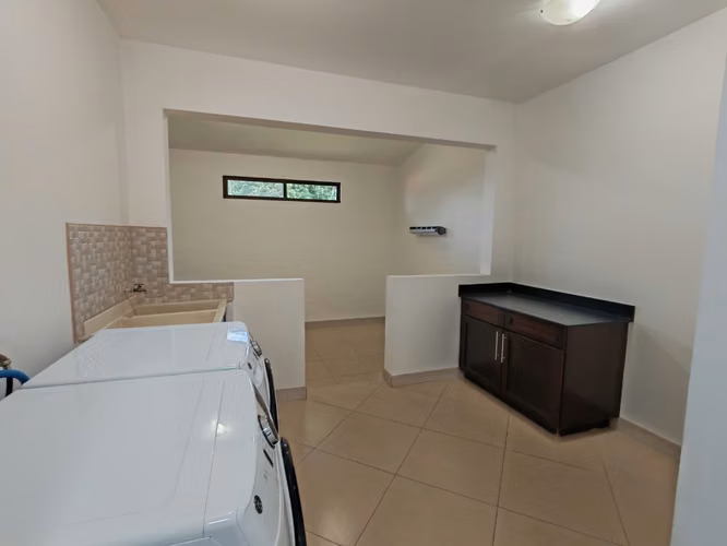 Se vende hermosa casa de 1 planta en Piedades de Santa Ana. - Imagen 19