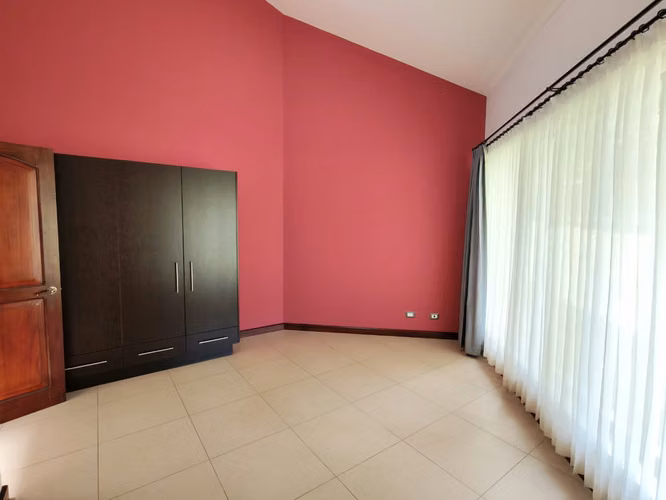 Se vende hermosa casa de 1 planta en Piedades de Santa Ana. - Imagen 16