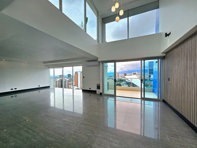 Exclusive Penthouse in Sabana Sur | 3 Bed | 359 m²