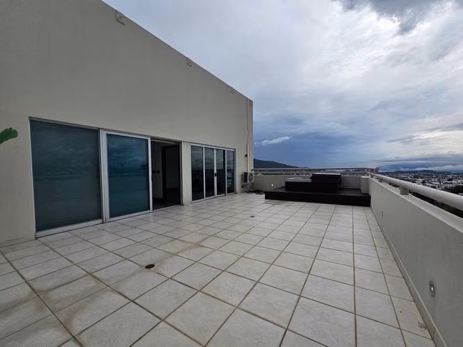 Exclusivo Penthouse en Sabana Sur | 3 Hab | 359 m²
