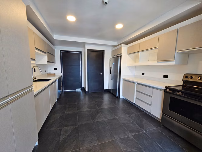 Exclusivo Penthouse en Sabana Sur | 3 Hab | 359 m²