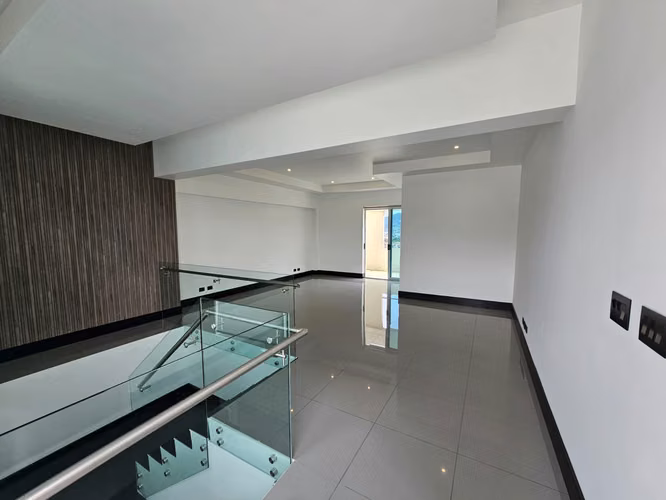 Exclusivo Penthouse en Sabana Sur | 3 Hab | 359 m²