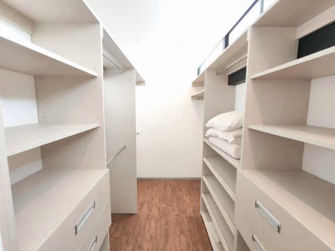 Se alquila hermoso apartamento tipo loft en Brasil de Santa Ana.