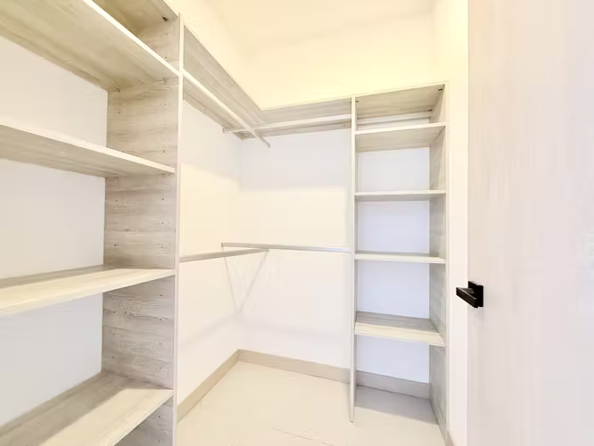 Alquiler casa de 3 habitaciones, jardín, amenidades de lujon - Imagen 9