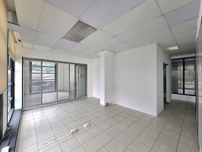 Venta de Oficina en Oficentro, San Rafael de Escazú, San José