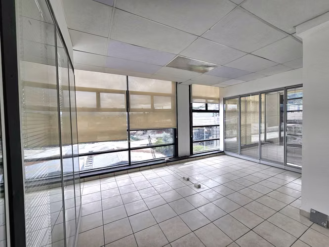 Venta de Oficina en Oficentro, San Rafael de Escazú, San José