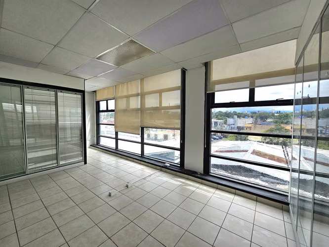 Venta de Oficina en Oficentro, San Rafael de Escazú, San José
