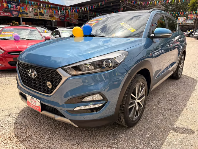 HYUNDAI TUCSON SE-2017-AUTO-TDI-SHIFT TRONIC-4X2-9.975.000