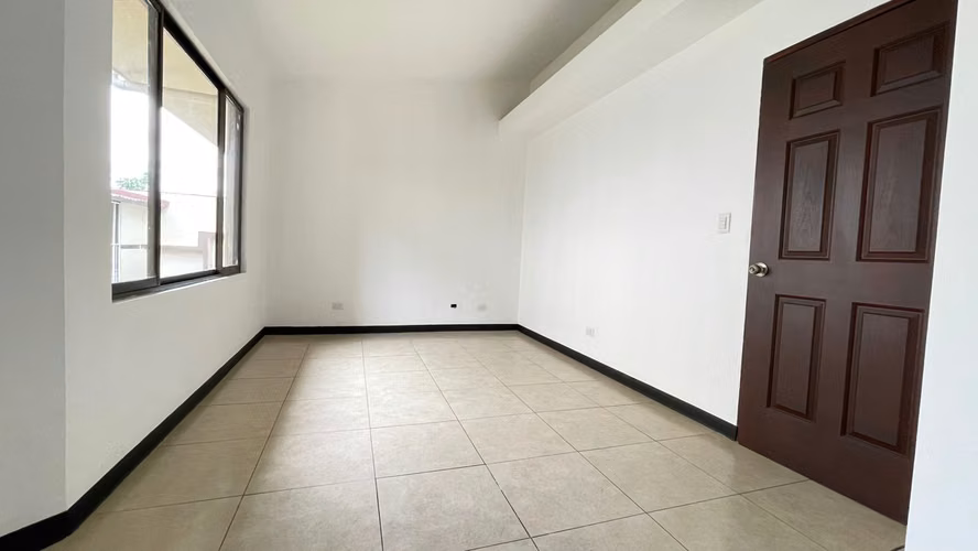 Grecia Centro. Residencial la Guaria. Hermosa Casa