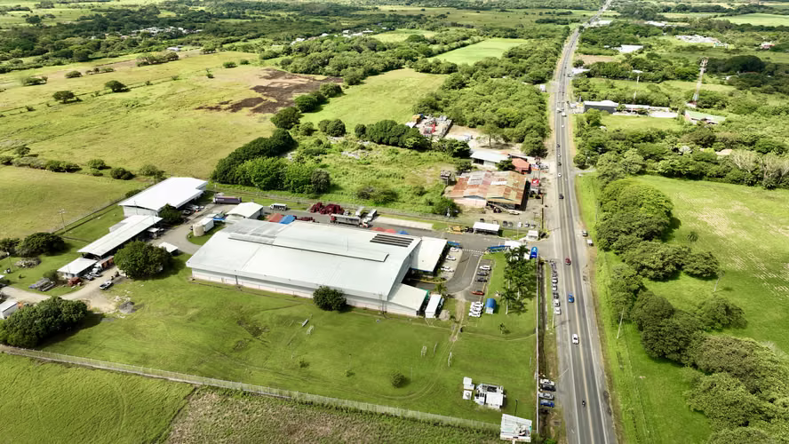 Oportunidad de Inversión: Local Comercial y Lote de 20,000 m² en Liberia - Imagen 3