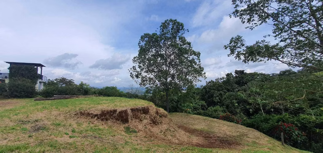 Lote Premium 1.039 m2 | Hacienda Natura | Hermosas Vistas al Valle y la Montaña