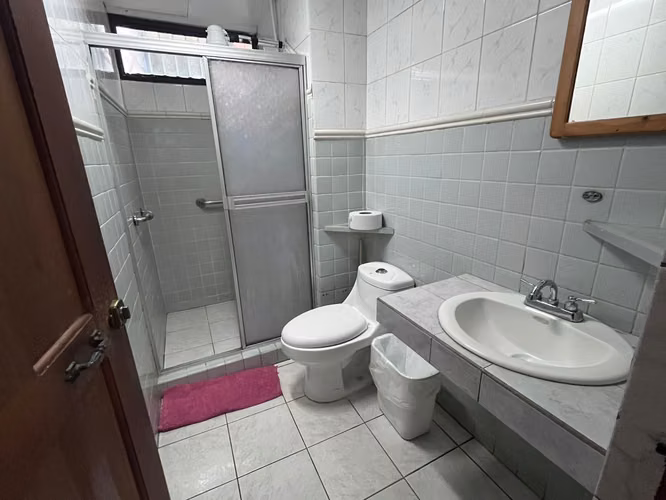 Apartamento AMUEBLADO (SIN PARQUEO) - Imagen 7