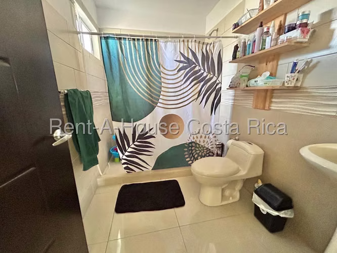 Venta de Apartamento en LA AURORA de Alajuelita, San José.