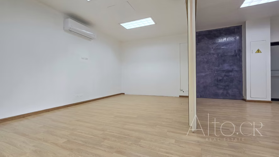 ESCAZU - LOCAL COMERCIAL U OFICINA - 400m²