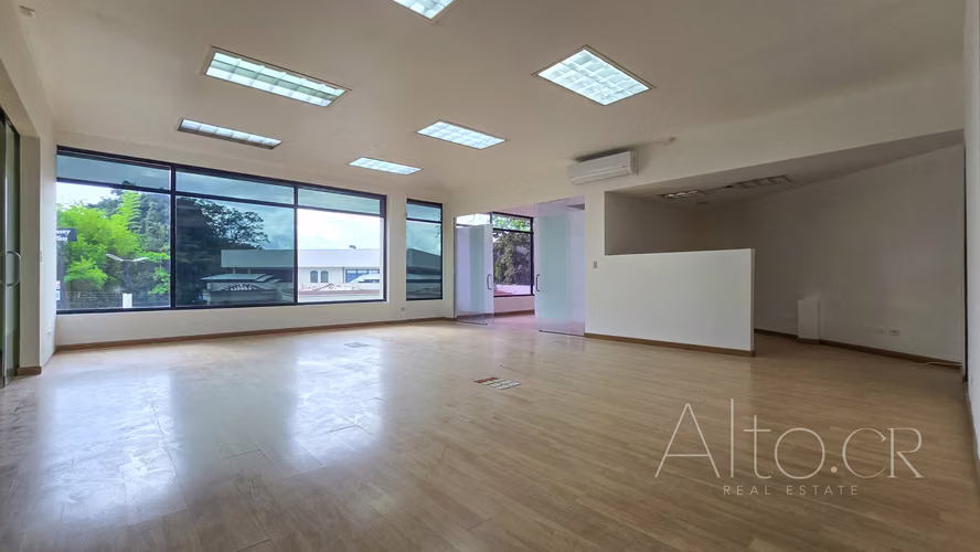 ESCAZU - LOCAL COMERCIAL U OFICINA - 400m²
