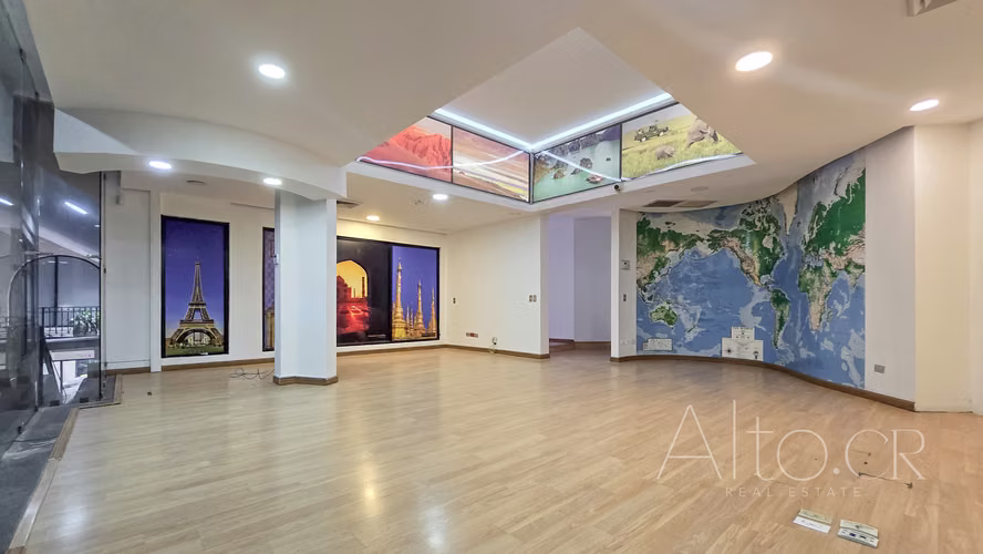 ESCAZU - LOCAL COMERCIAL U OFICINA - 400m²