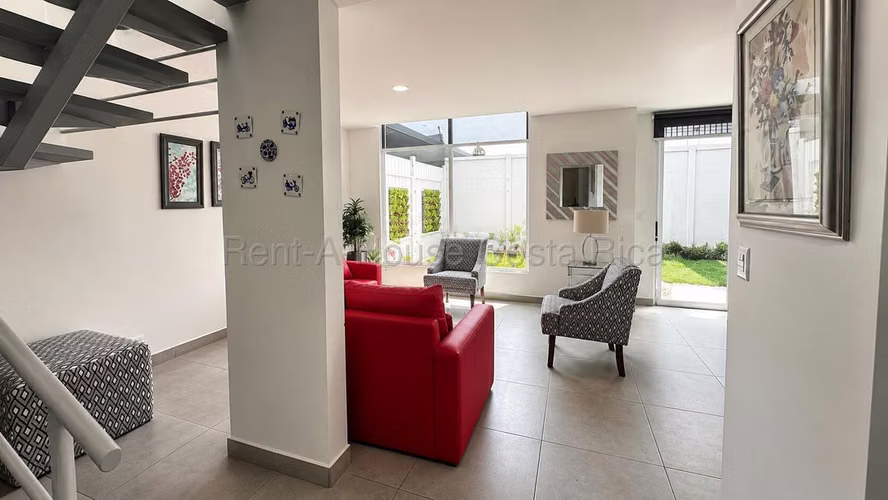 Venta de TOWNHOUSES en San Rafael-Montes de Oca. - Imagen 2