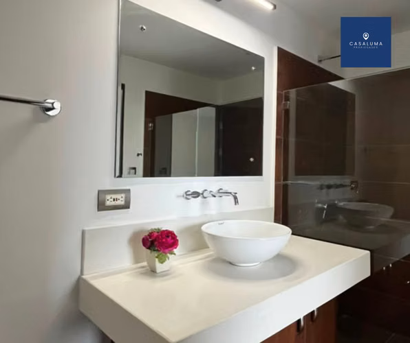EXCLUSIVO Y AMPLIO APARTAMENTO