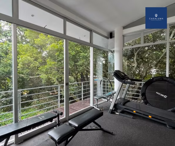 EXCLUSIVO Y AMPLIO APARTAMENTO