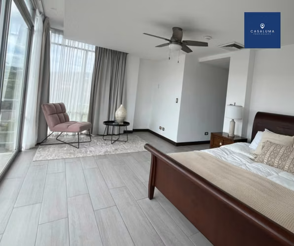 EXCLUSIVO Y AMPLIO APARTAMENTO